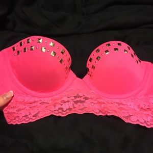 strapless bra